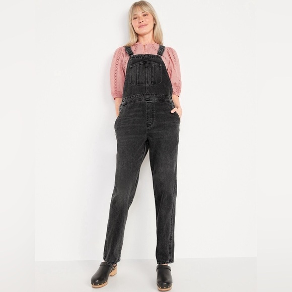 NWT! Slouchy Straight Black Wash Workwear Nonstretch Jean Overalls - Size 16 💛 - Picture 1 of 9